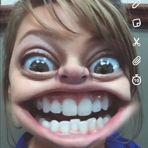 Meet your Posher, Marissa